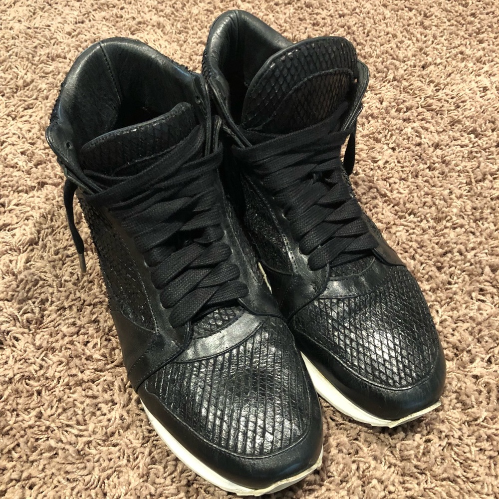 John Varvatos Sneakers